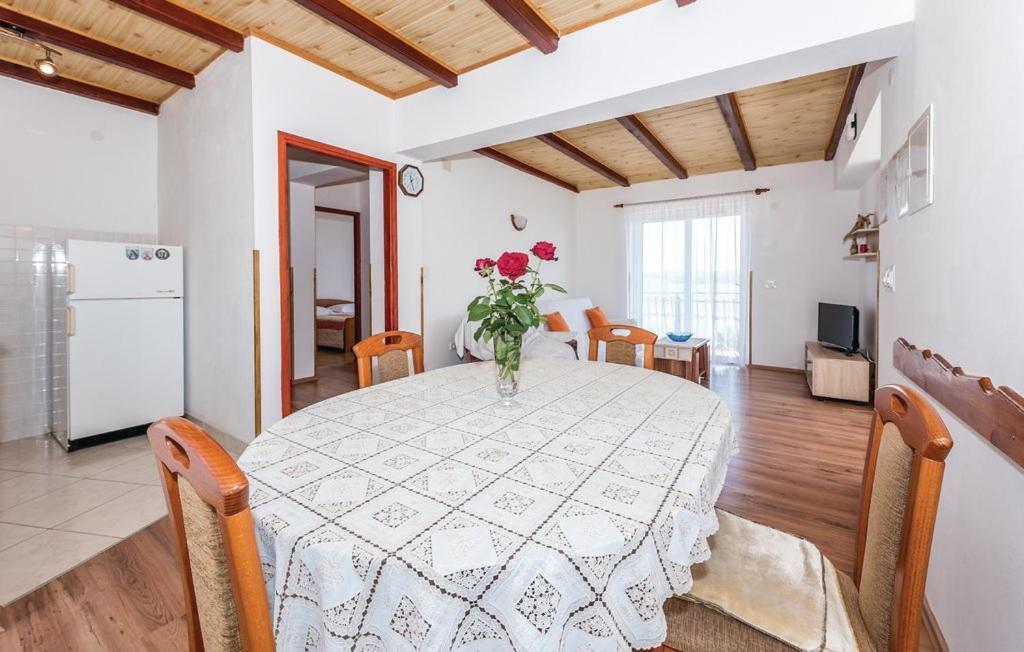Apartment Ivan Raslina エクステリア 写真