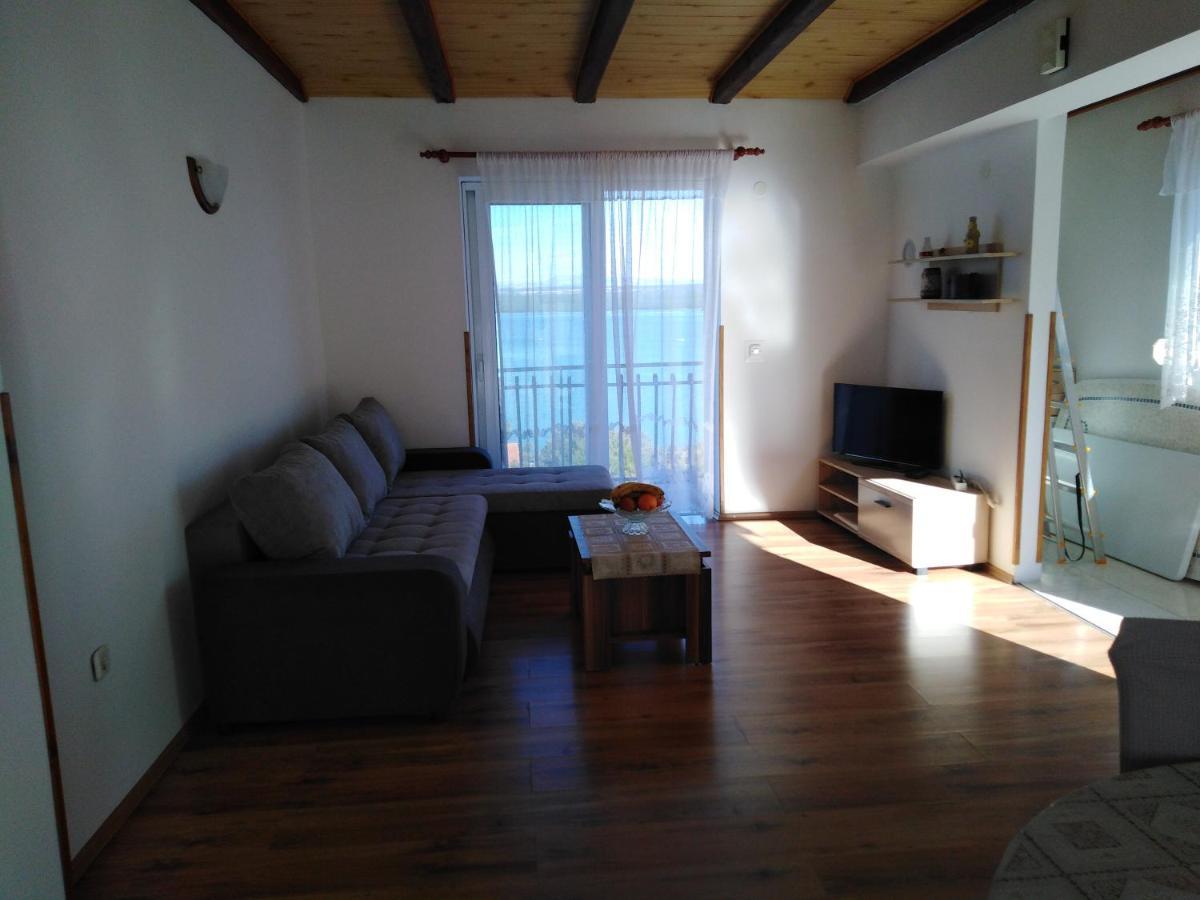 Apartment Ivan Raslina エクステリア 写真